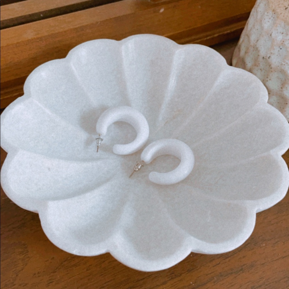 Vintage Retro Large Thick White Hoops